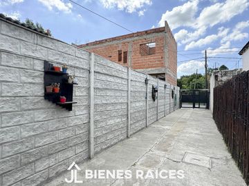 Casa en venta en Los Cardales centro tipo PH
