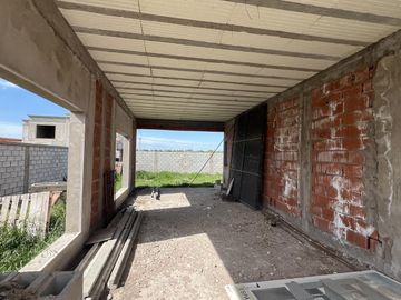IMPONENTE Casa a Terminar a la venta en Cañuelas