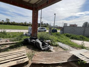 IMPONENTE Casa a Terminar a la venta en Cañuelas