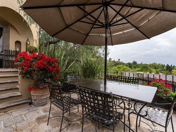 Casa en Venta en San Miguel de Allende: Elegancia y Confort