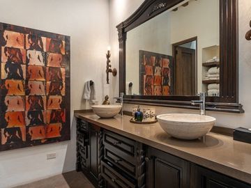 Casa en Venta en San Miguel de Allende: Elegancia y Confort