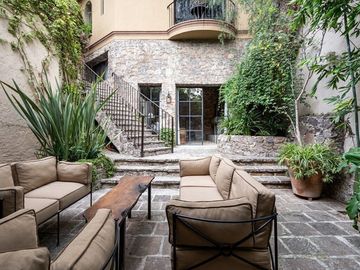 Casa en Venta en San Miguel de Allende: Elegancia y Confort