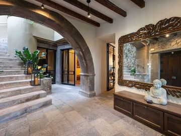 Casa en Venta en San Miguel de Allende: Elegancia y Confort