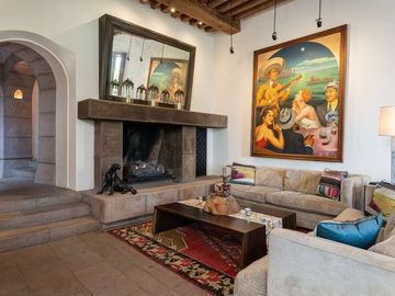 Casa en Venta en San Miguel de Allende: Elegancia y Confort
