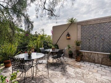 Casa en Venta en San Miguel de Allende: Elegancia y Confort