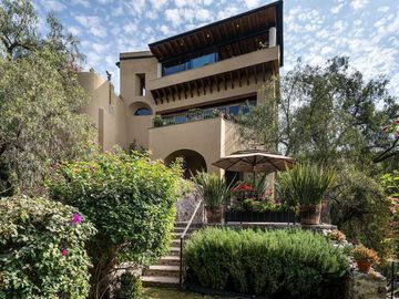 Casa en Venta en San Miguel de Allende: Elegancia y Confort