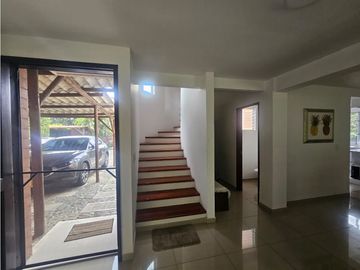 Casa en venta barrio Alfaguara sector Las Mercedes Jamundi