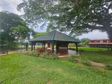Casa en venta barrio Alfaguara sector Las Mercedes Jamundi