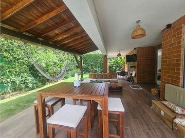 Casa en venta barrio Alfaguara sector Las Mercedes Jamundi