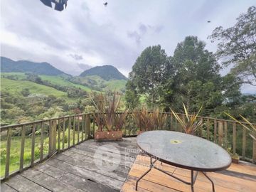 Casa campestre en venta, Montaño, Villamaría