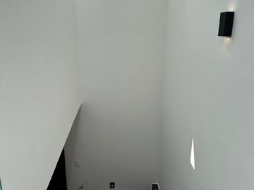 VENTA DE CASA LA ANTIGUA CEMENTERA CUATRO RECAMARAS CON BAÑO COMPLETO CADA UNA