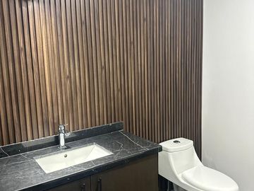 VENTA DE CASA LA ANTIGUA CEMENTERA CUATRO RECAMARAS CON BAÑO COMPLETO CADA UNA