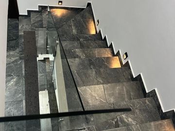 VENTA DE CASA LA ANTIGUA CEMENTERA CUATRO RECAMARAS CON BAÑO COMPLETO CADA UNA