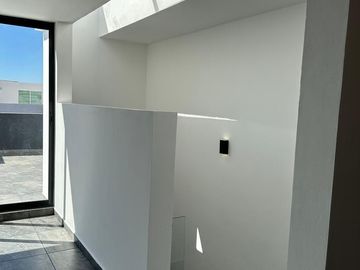 VENTA DE CASA LA ANTIGUA CEMENTERA CUATRO RECAMARAS CON BAÑO COMPLETO CADA UNA