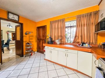 DUPLEX EN VENTA / COCHERA / 107 M2 BAJAMOS EL PRECIO