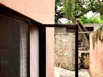 Casa con 4 departamentos a una cuadra del Parque La Plancha