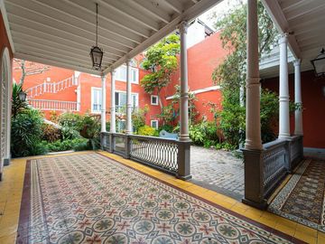 HERMOSA CASONA COLONIAL EN VENTA EN EL CORAZON DE BARRANCO