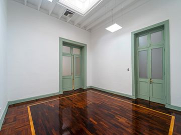 HERMOSA CASONA COLONIAL EN VENTA EN EL CORAZON DE BARRANCO
