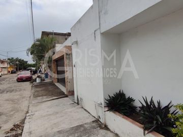 CASA EN VENTA EN COLONIA RUIZ CORTINES