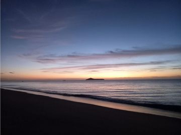 PLAYA BLANCA / FARALLON / HOTEL / HOSTAL / POSADA / 1850M2 / TURISMO
