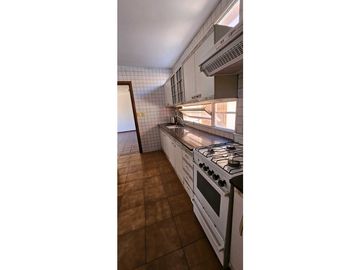 CASA · VENTA · BARRIO PARQUE · 3 DORMITORIOS · PILETA · GODOY CRUZ