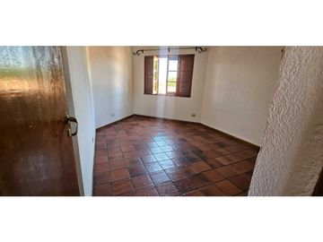 CASA · VENTA · BARRIO PARQUE · 3 DORMITORIOS · PILETA · GODOY CRUZ