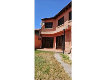 CASA · VENTA · BARRIO PARQUE · 3 DORMITORIOS · PILETA · GODOY CRUZ