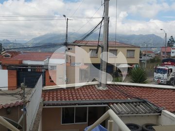 DEPARTAMENTO DÚPLEX EN VENTA SECTOR LOS CEREZOS, CUENCA