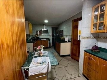 Comoda y amplia casa en sector Maestranza San Bernardo
