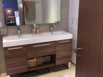VENTA CASA EN PRIVADA - AV. JUÁREZ - CONTADERO