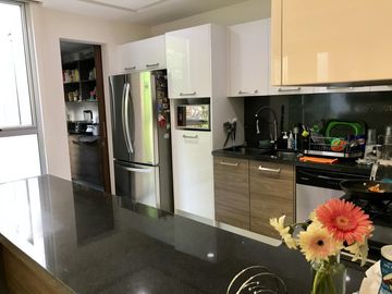 VENTA CASA EN PRIVADA - AV. JUÁREZ - CONTADERO