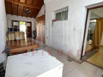 Casa en venta en Ezpeleta Este