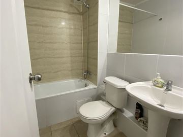 Departamento en Venta en Condominio plaza el este, Edificio los avellanos 281, departamento 602.
