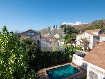 Casa en venta en LA REINA