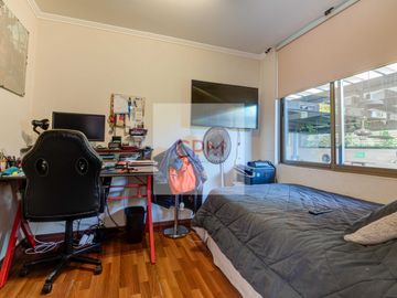 Casa en venta en LA REINA