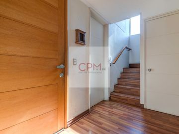 Casa en venta en LA REINA