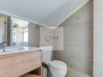 Casa en venta en LA REINA