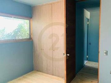 VENTA GRAN TERRENO CON 2 CASAS Y 2 LOFT CHICUREO