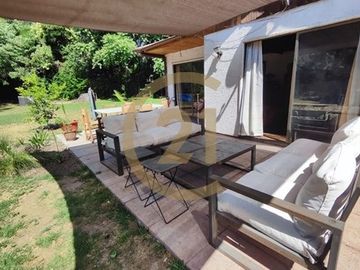 VENTA GRAN TERRENO CON 2 CASAS Y 2 LOFT CHICUREO