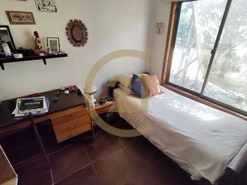 VENTA GRAN TERRENO CON 2 CASAS Y 2 LOFT CHICUREO