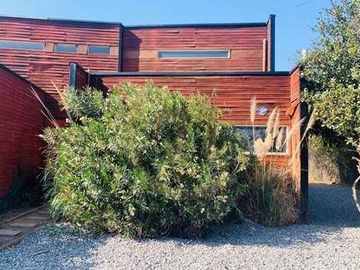 VENTA GRAN TERRENO CON 2 CASAS Y 2 LOFT CHICUREO