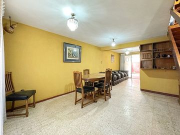 PARQUE TRES PONIENTE, 3 DORMITORIOS 1 BAÑO