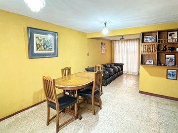 PARQUE TRES PONIENTE, 3 DORMITORIOS 1 BAÑO