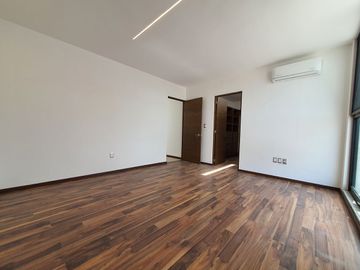 Casa en venta privada San Angel 2 con recamara en planta baja