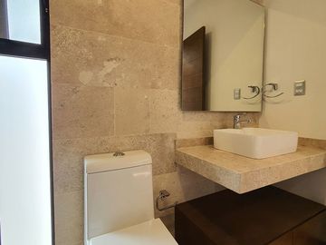 Casa en venta privada San Angel 2 con recamara en planta baja