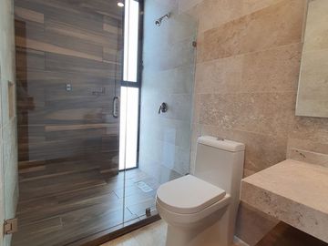 Casa en venta privada San Angel 2 con recamara en planta baja