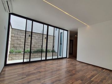 Casa en venta privada San Angel 2 con recamara en planta baja