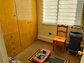 SE VENDE CASA DE 3 PISOS SEMI PAREADA UBICADA  LOS PINOS QUILPUE ST