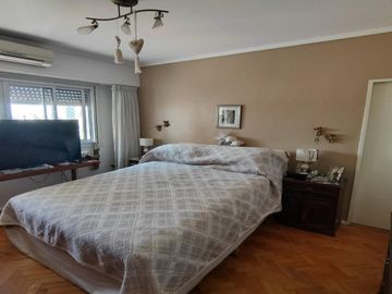 Departamento de 4 ambientes en Venta en Caballito