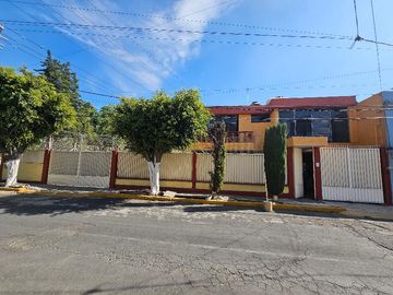 Casa en Renta Viveros del Valle, Tlalnepantla Edo. Méx